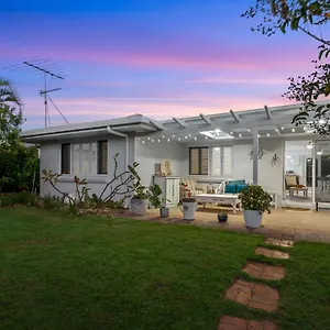 Coastal Garden Holiday home